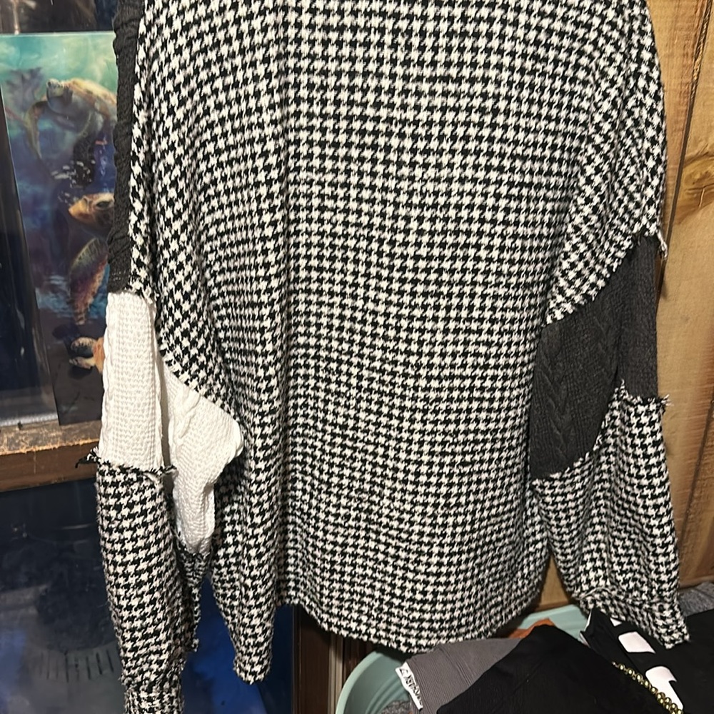 Women’s button up patch work - Picture 5 of 5